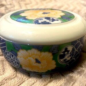 Tasei Kiln Green & Blue With a Peach Flower Arita Chawanmushi Bowl Jewelry Tray